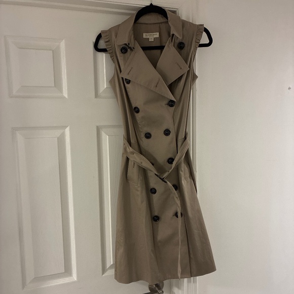 Burberry Tan Sleeveless Dress - Picture 1 of 6